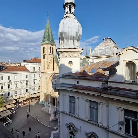 The Place 87 Apartamento Saraievo