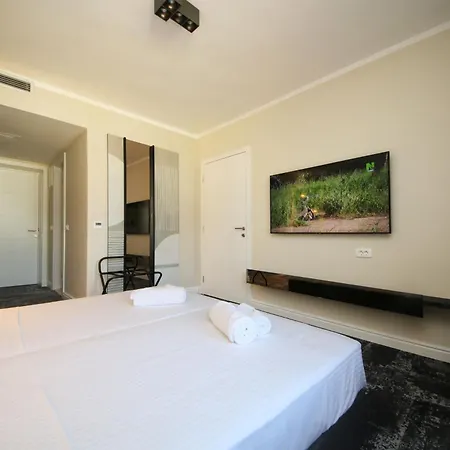 The Place 87 Apartamento Saraievo