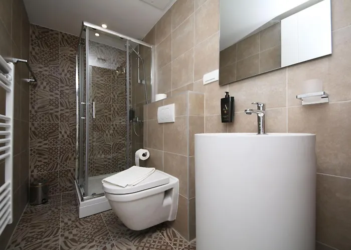 Apartment The Place 87 *